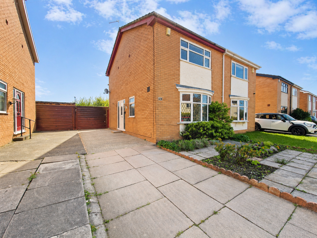 Property photo 1 of 12