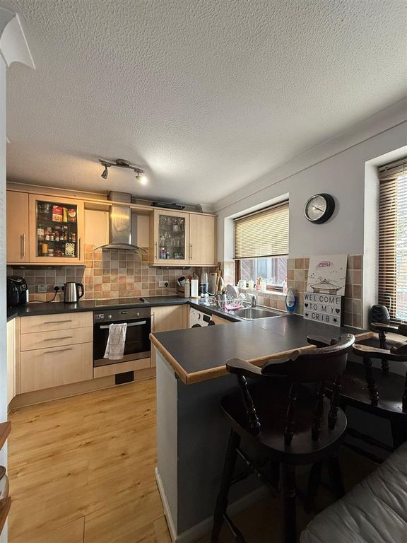 Property photo 2 of 12 2.Jpeg