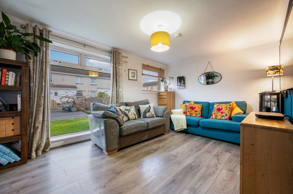 Property photo 2 of 24