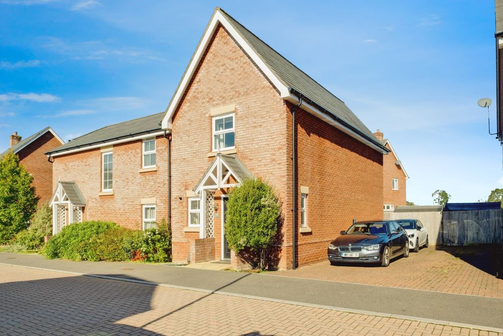 Property photo 1 of 22 Dscf2484-E