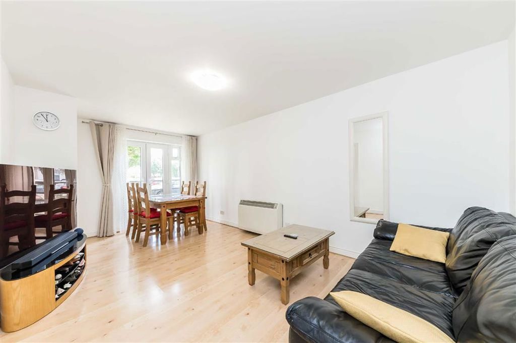 Property photo 3 of 5