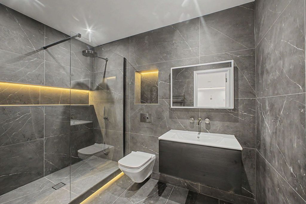 Additional image 18 of 5 bed detached house for saleMurieston Road, Hale WA15