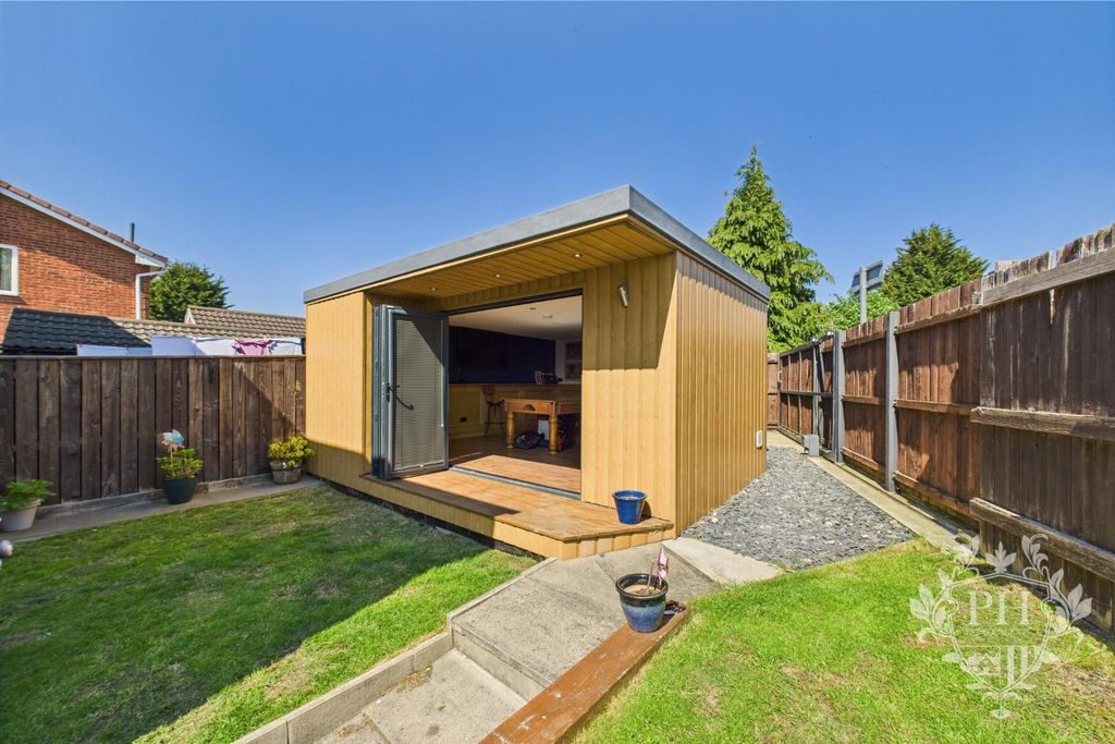 Property photo 2 of 15 Cam02002G0-Pr0139-Still019.Jpg