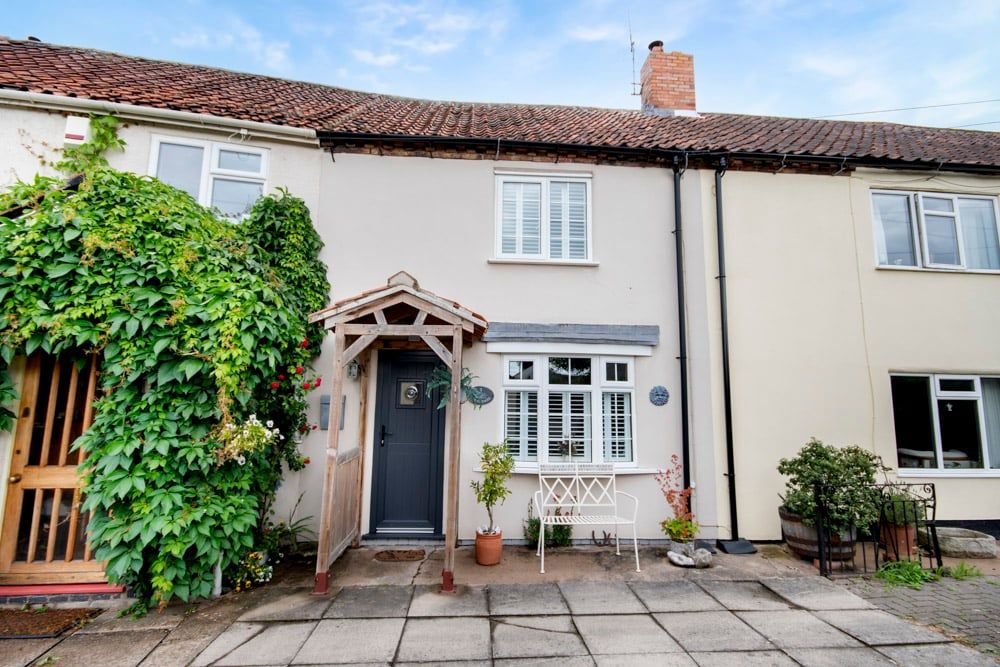 Property photo 1 of 8