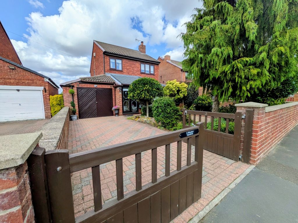Property photo 1 of 21 1000000301