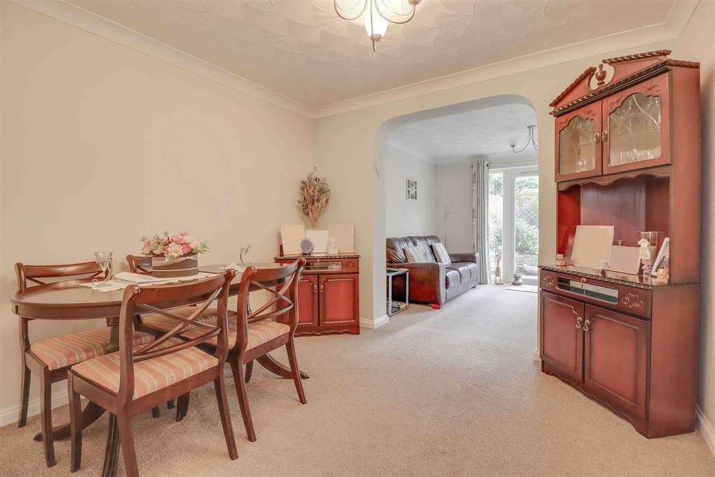 Property photo 3 of 14 Blurred 8.Jpg