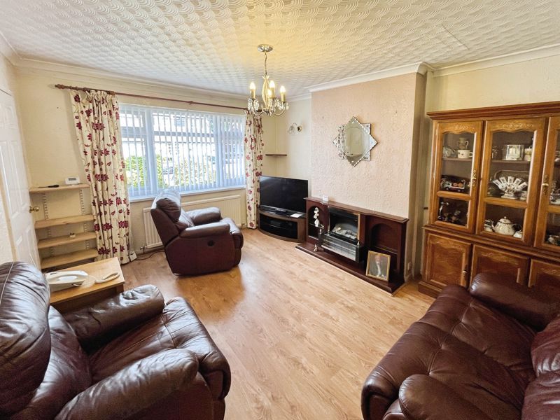 Property photo 2 of 13 Lounge