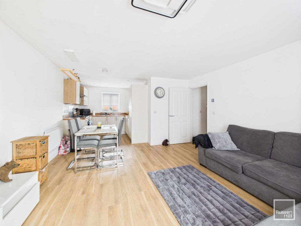 Property photo 3 of 13