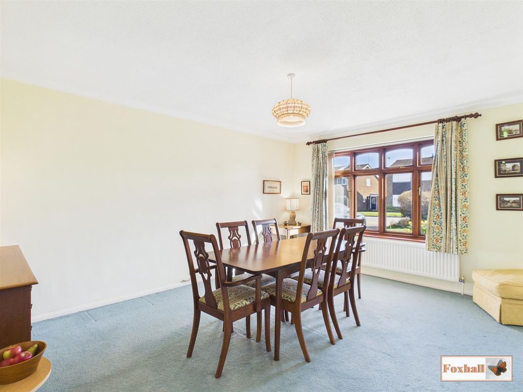 Property photo 3 of 26 Dining Room