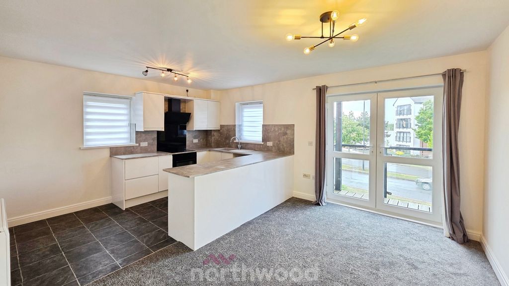 Property photo 2 of 14