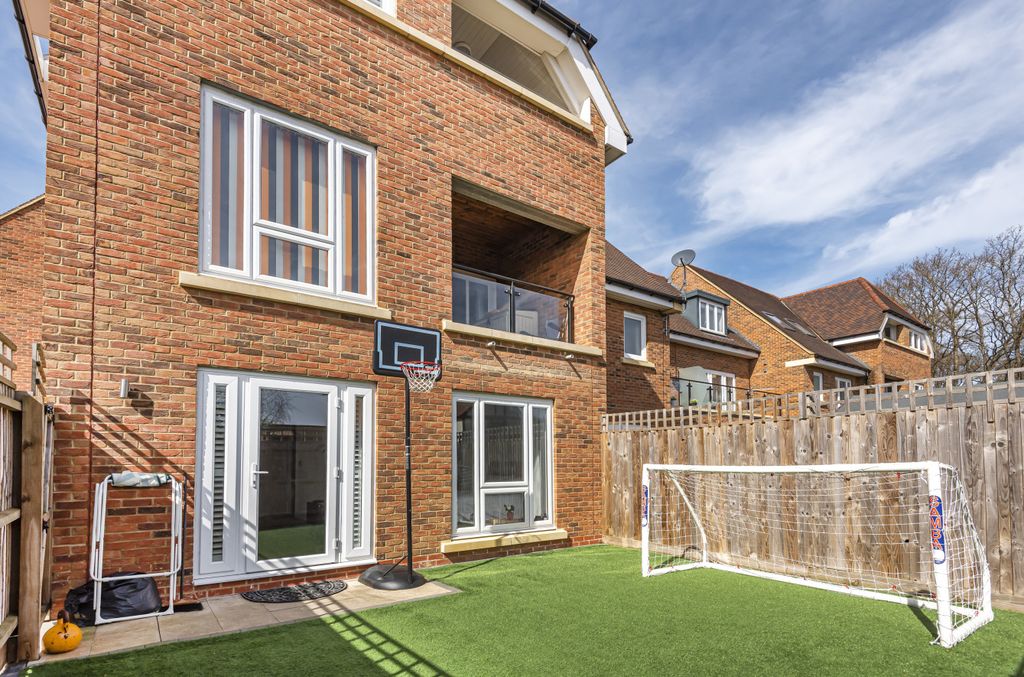 Property photo 1 of 12 832718  (10).Jpg
