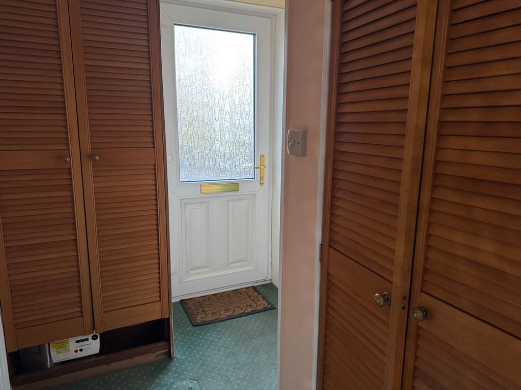 Property photo 2 of 26