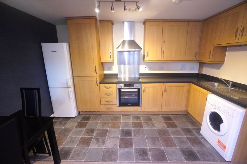 Property photo 2 of 10 Photo 6