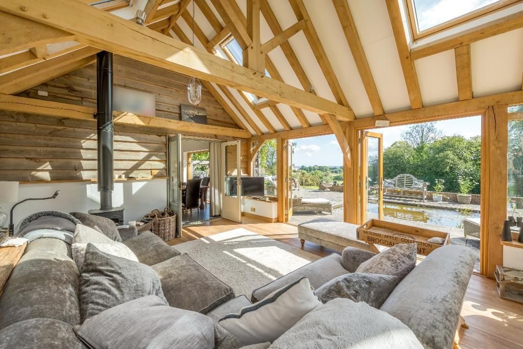 Property photo 2 of 21 Photo 2