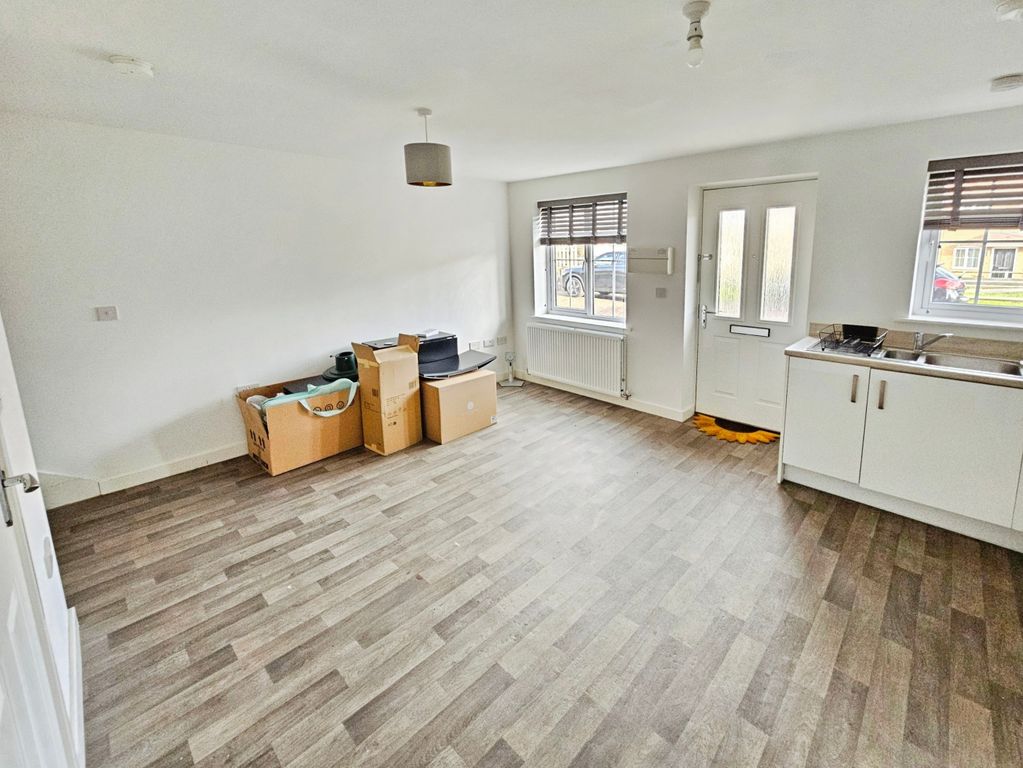 Property photo 3 of 6