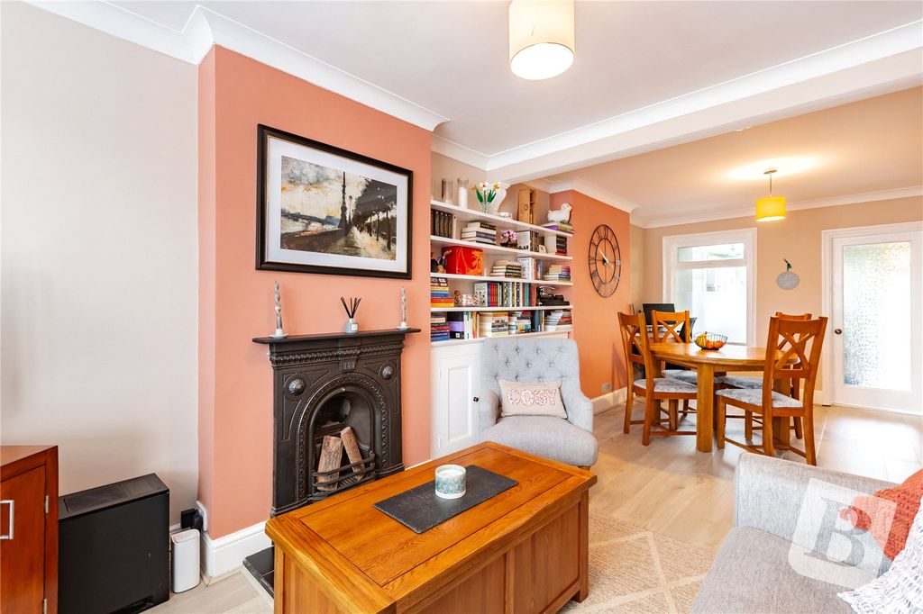 Property photo 3 of 15 Living/Dining Room