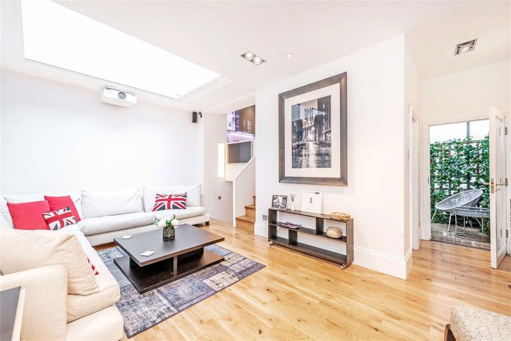Property photo 1 of 7