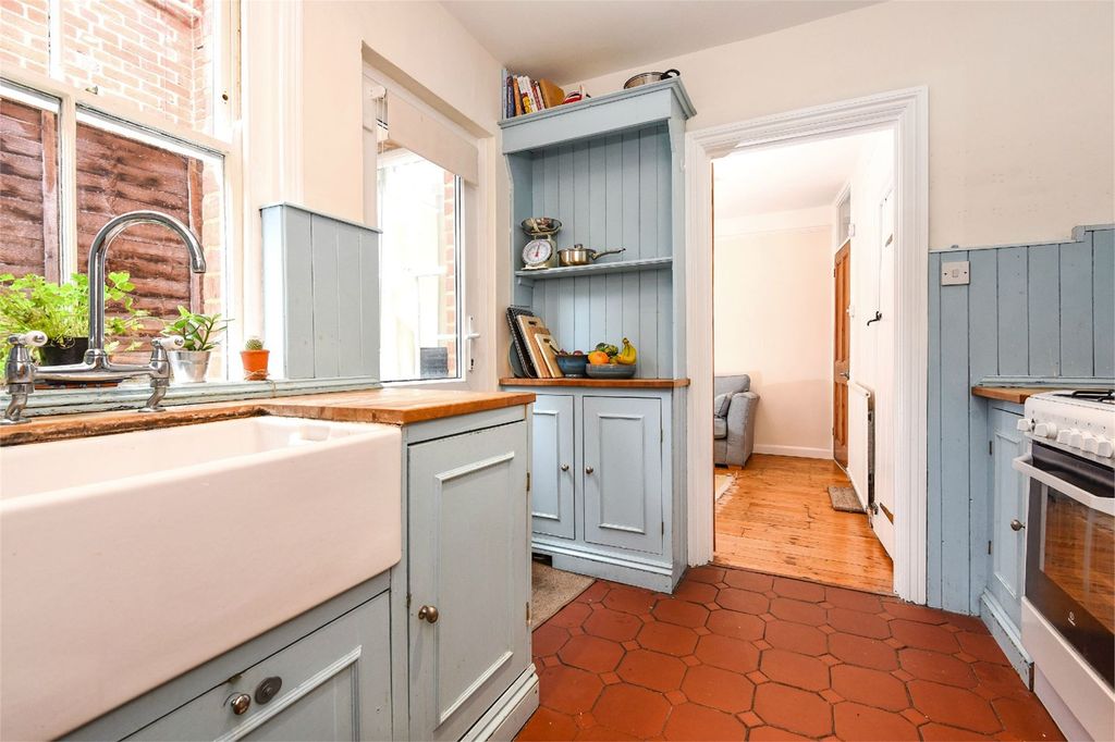 Property photo 3 of 10 Picture 02