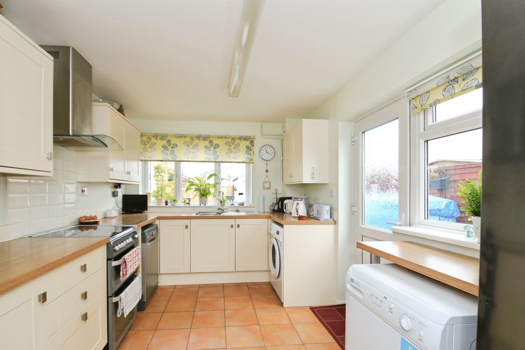 Property photo 2 of 20