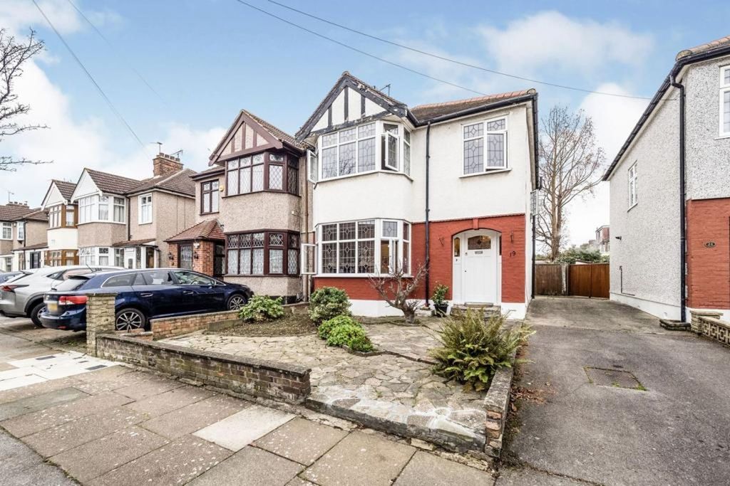 Property photo 1 of 15