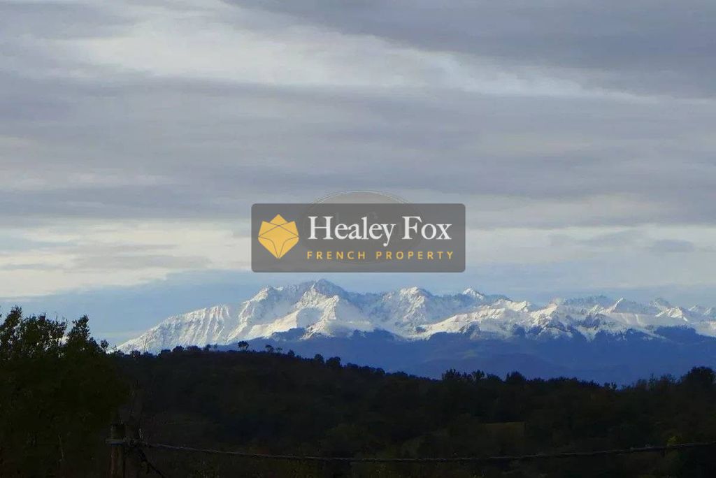 Property photo 3 of 36