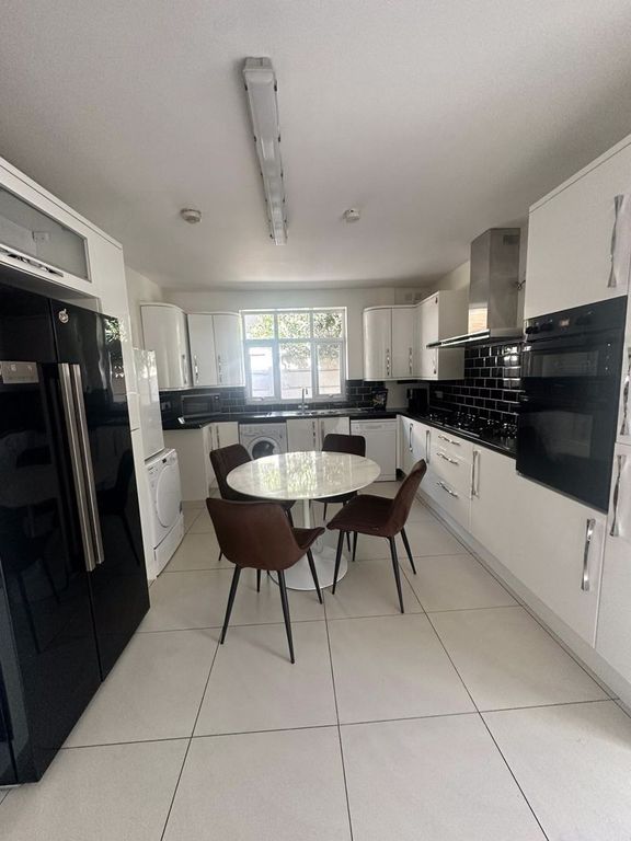 Property photo 1 of 14 Photo 1