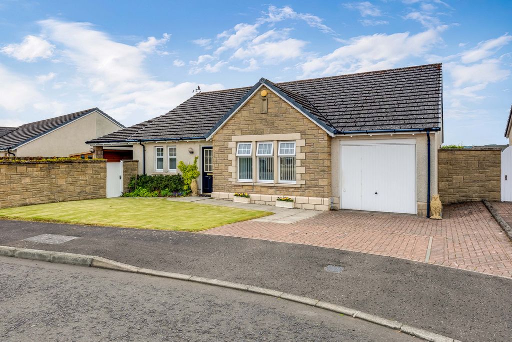 Property photo 1 of 45