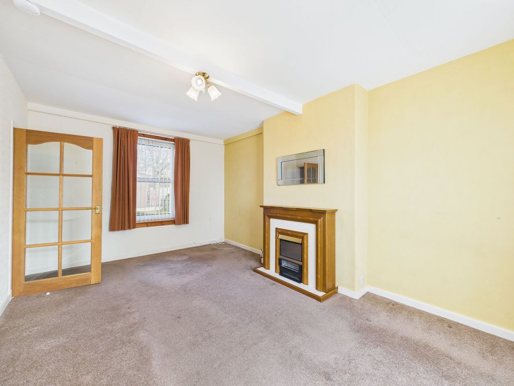 Property photo 2 of 8 Lounge