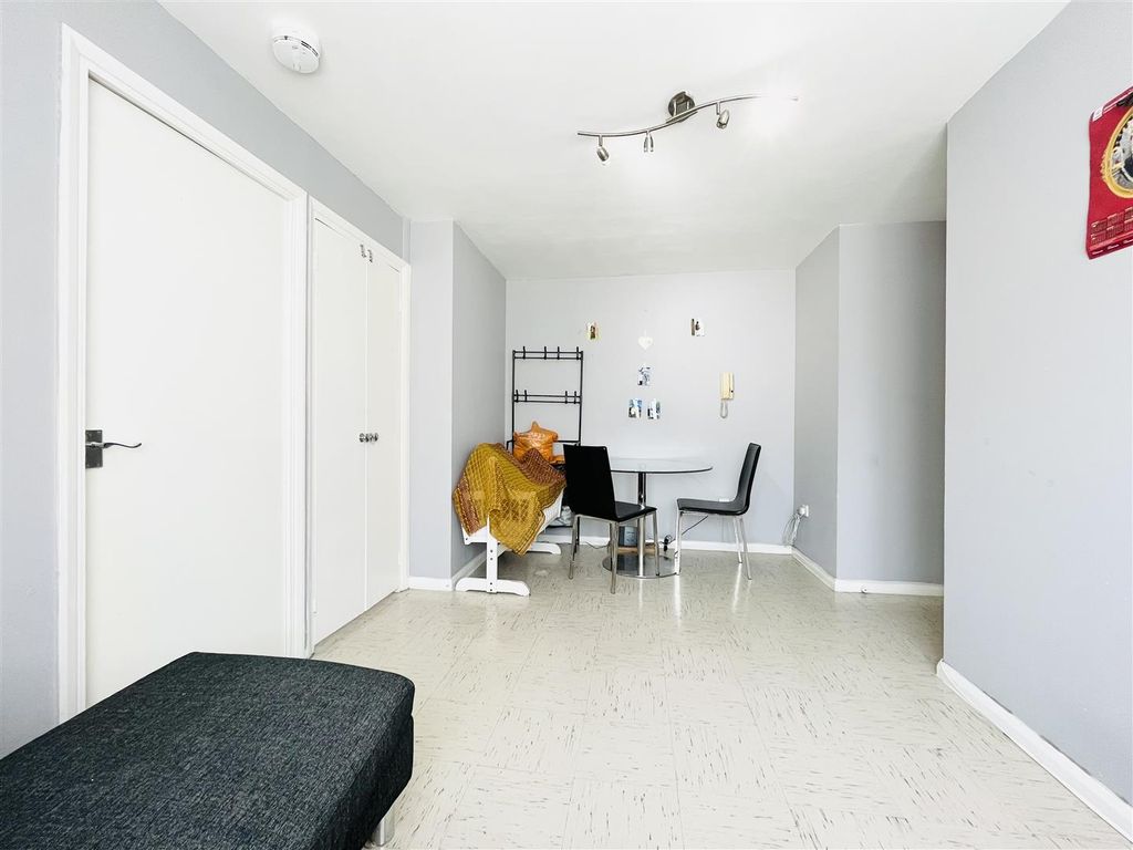 Property photo 3 of 14 Reception Room