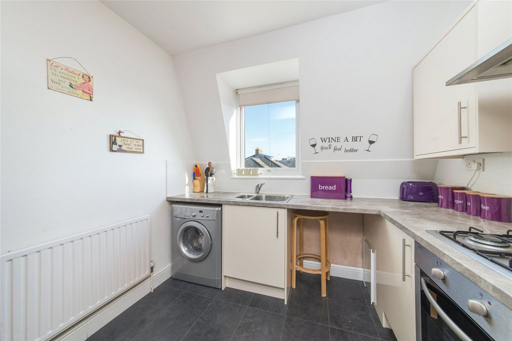 Property photo 2 of 9 Picture No. 01