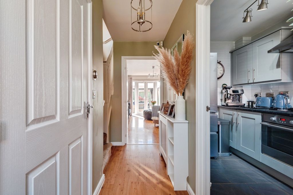 Property photo 2 of 22 Pbox-Img.Jpg
