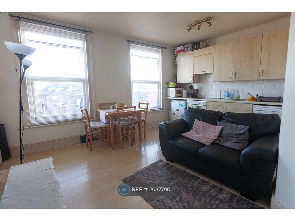 Property photo 2 of 5