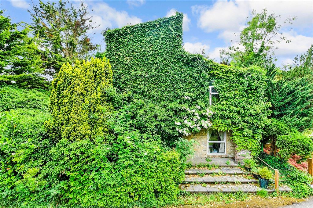 Property photo 1 of 12 External (Web)