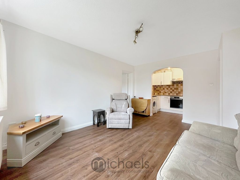 Property photo 2 of 10