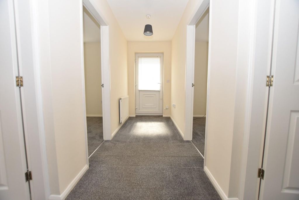 Property photo 3 of 11 Hall.Jpg
