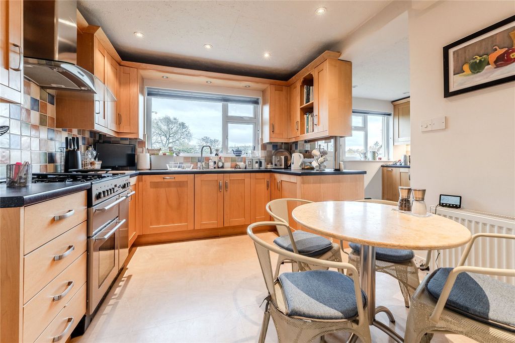 Property photo 3 of 16 Picture No. 04