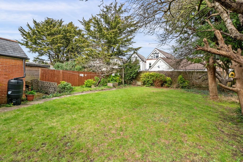 Property photo 2 of 25 Photo 3