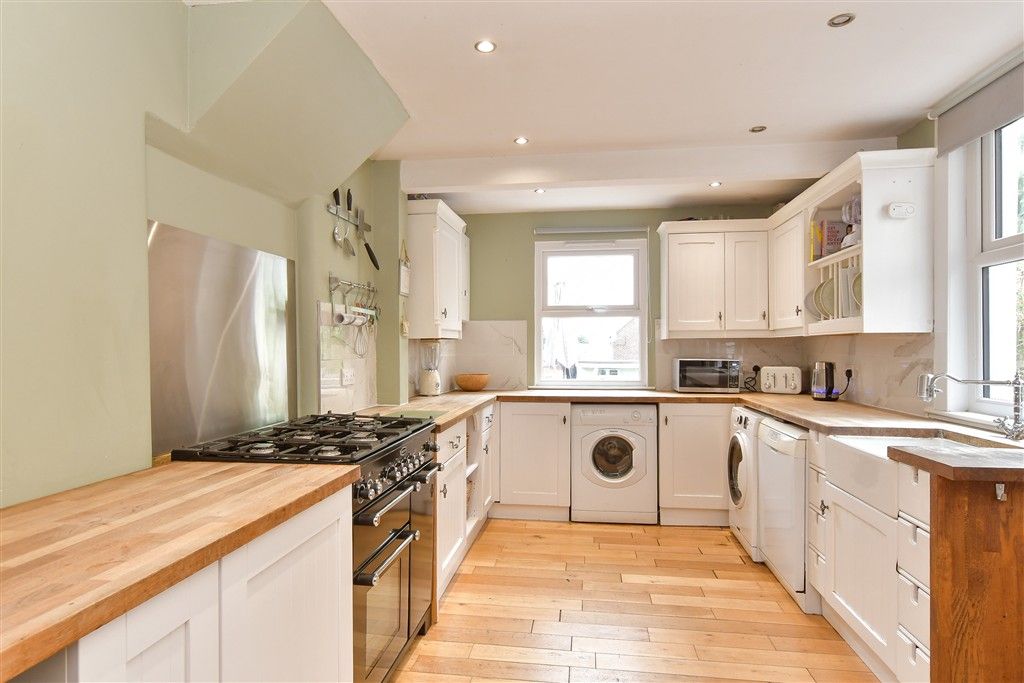 Property photo 2 of 12 Kitchen