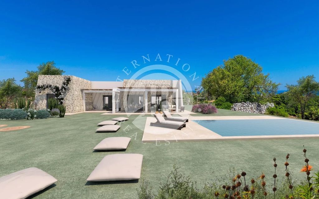 Property photo 2 of 28