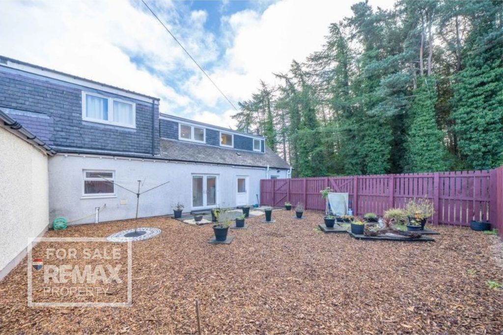 Property photo 1 of 41 Rear Garden