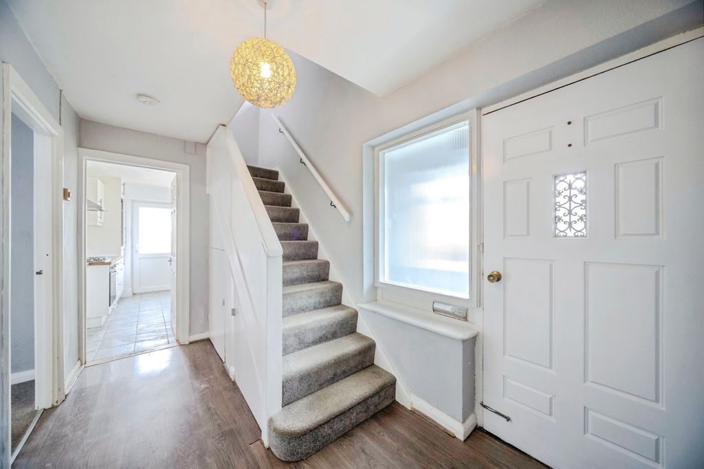 Property photo 3 of 19 Pbox-Img.Jpg