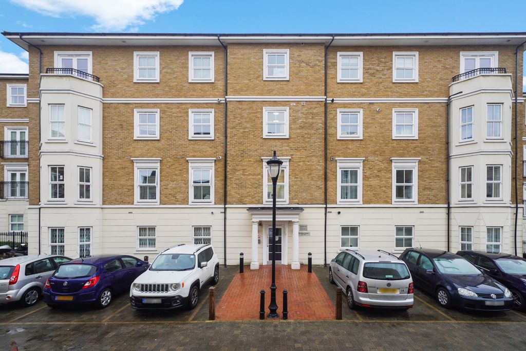 Property photo 2 of 12