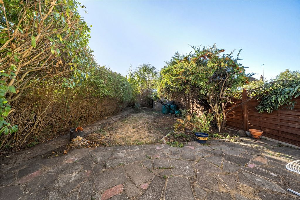 Property photo 3 of 20 Picture No. 04