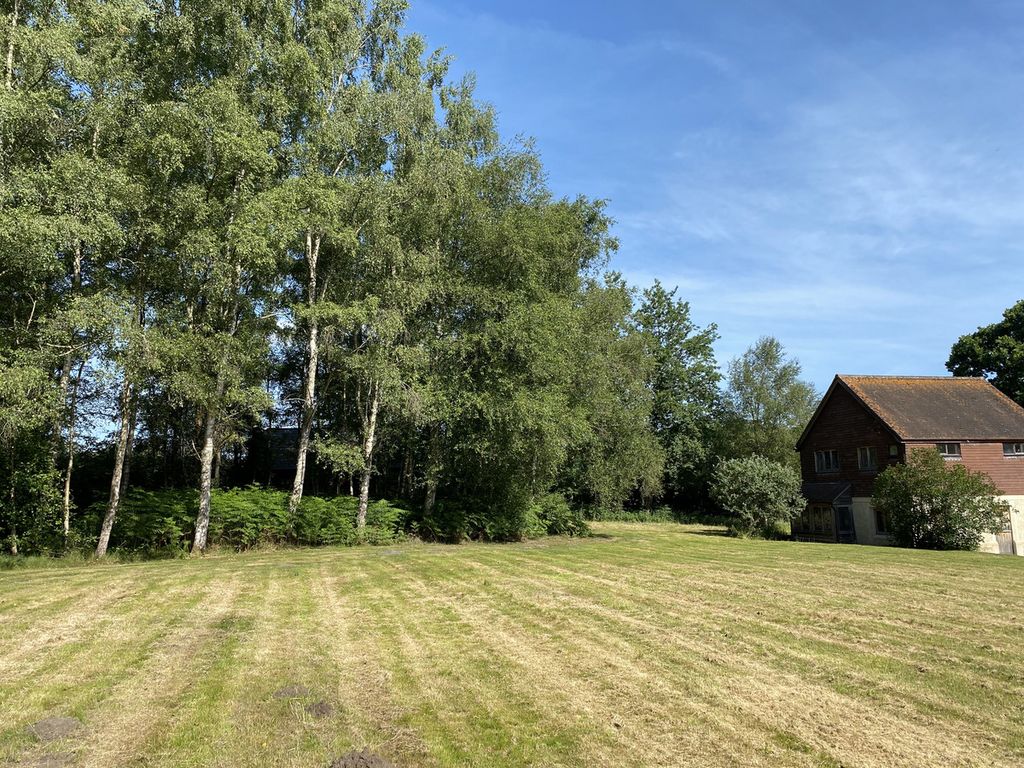 Property photo 2 of 20