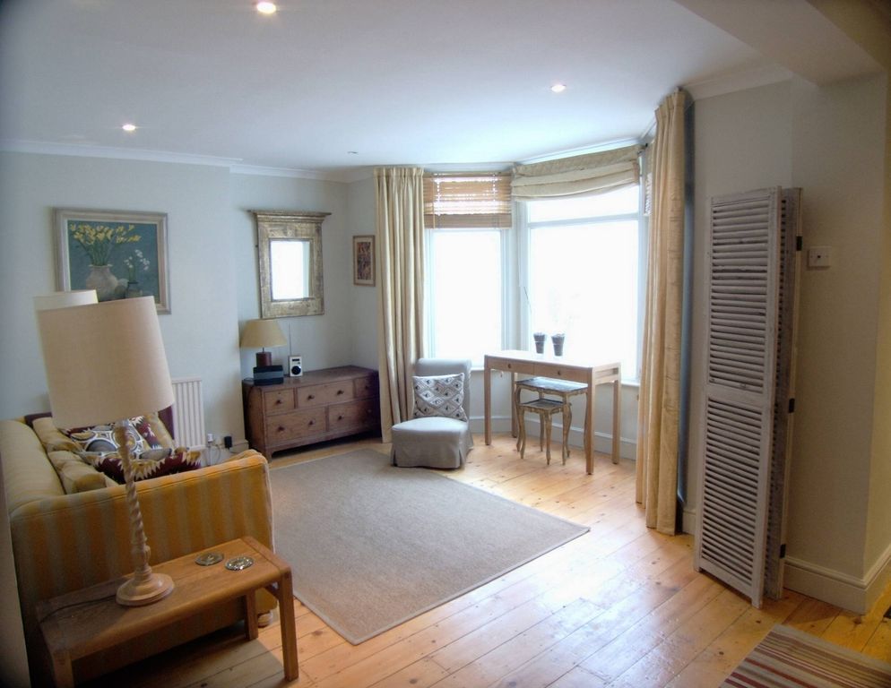 Property photo 2 of 8 Photo 7