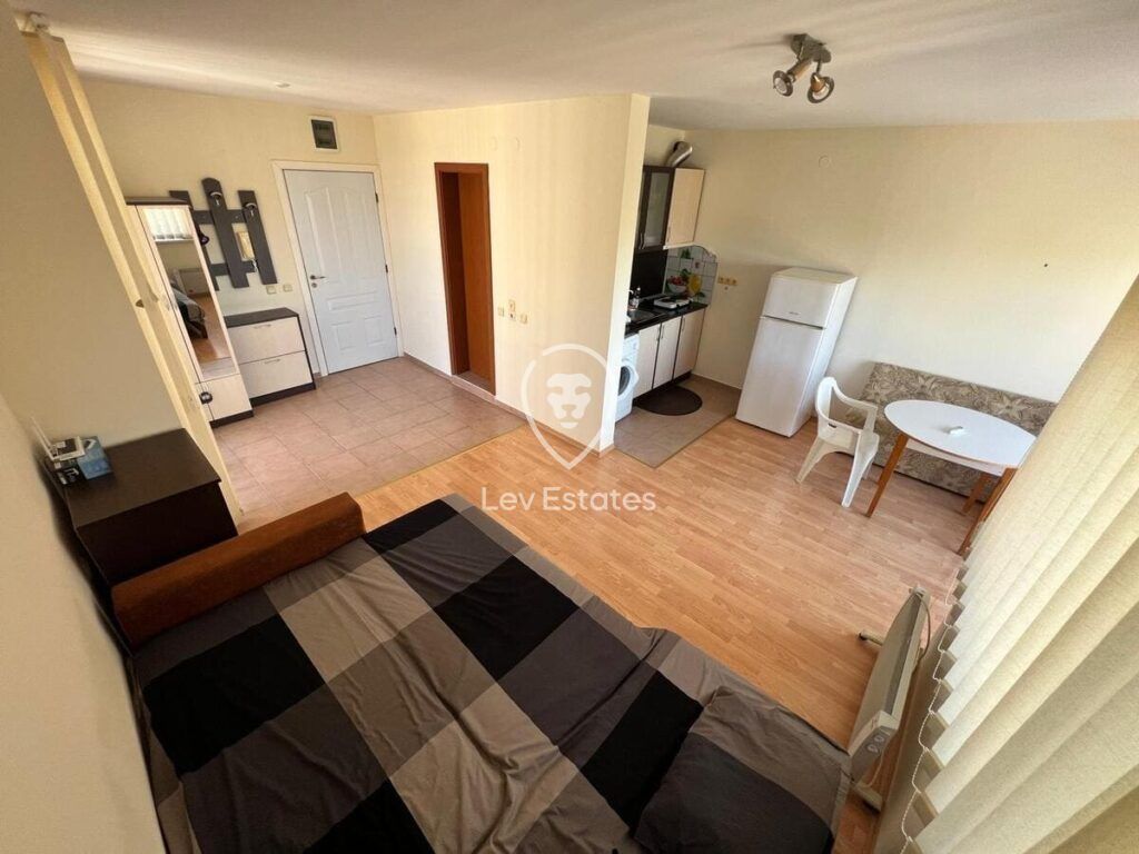 Property photo 2 of 13