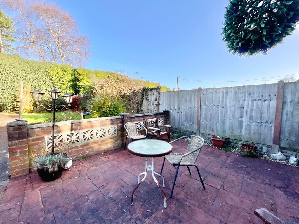 Property photo 3 of 23