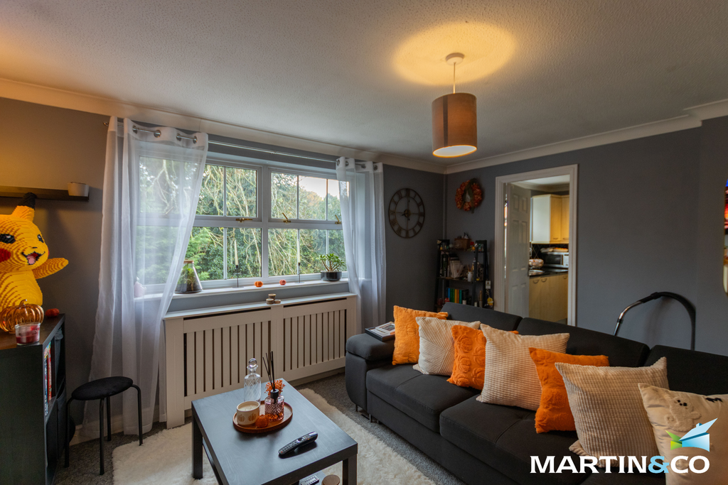 Property photo 3 of 8 Picture6