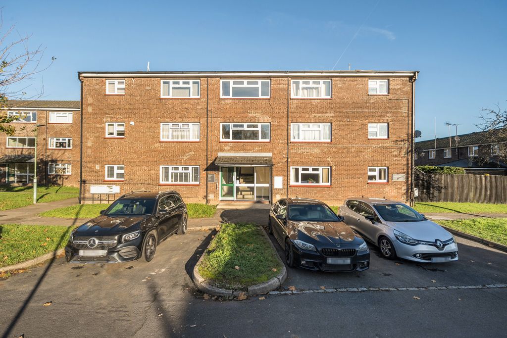 Property photo 1 of 10 1383140-2-692072F...