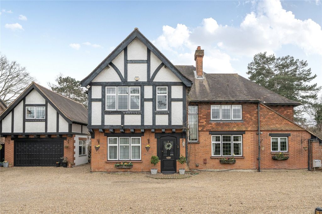 Property photo 1 of 37 Picture No. 27